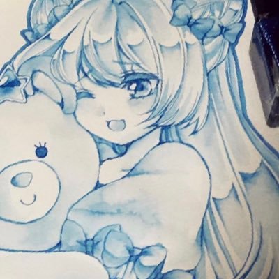 チャンノノです。顔文字が本当の名前。絵を描く可能性は微レ存。♡ゲーム/ソシャゲ/V/万年筆/ガラスペン/没食子インク 20歳未満はフォローをしてはいけない。フォロバ超気まぐれ。お酒が許された年齢。そういう生き物です。