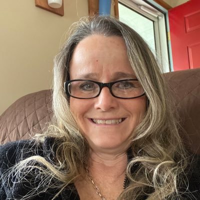 LoriBlair0121's profile picture. 