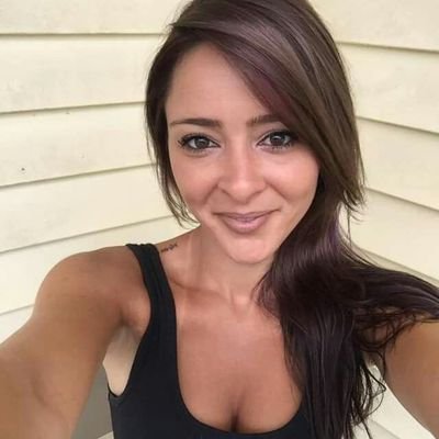 GroteSolange's profile picture. hi