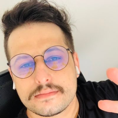 Aqui nesse perfil só falamos de ⚽️ 🐷 🍺 🎮 FUTEBOL, PALMEIRAS, CERVEJA E VÍDEO GAME.