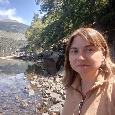 Apasionada por la Educación, la familia y las letras.
En medio del mundo...para colocar un buen granito de arena