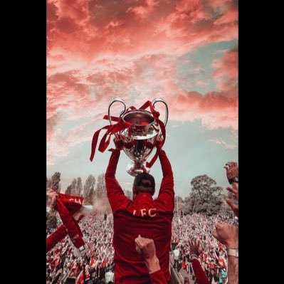 LastTimeLord88's profile picture. I like football and overthrowing the patriarchy.