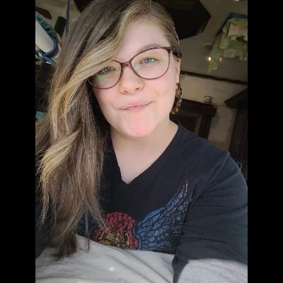 Qtealicious's profile picture. 👽✨❤️‍🔥💃🌻🌄🏖️🌈🐈‍⬛🫖🍷🎨📚🔮♈🎶☮️☯️⚛️🏳️‍🌈