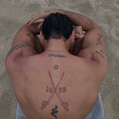 birazbiravesn's profile picture. 