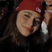 Lucy (@lxnxlyheart_) 's Twitter Profile