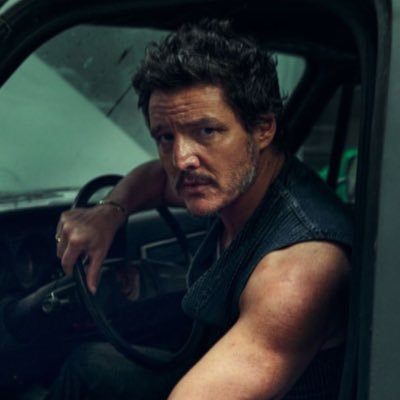 gifs of the chilean-american actor pedro pascal