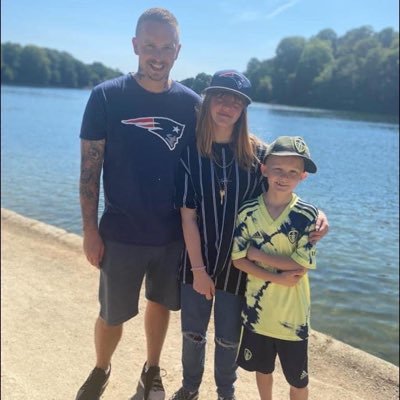 34, Engaged to @TrudiAdams, Father of 2, Kara (Age 14) & Jacob (Age 10) Loves all sports! Fan of @chelseafc @OrlandoCitySC @leedsrhinos @patriots @orlandomagic