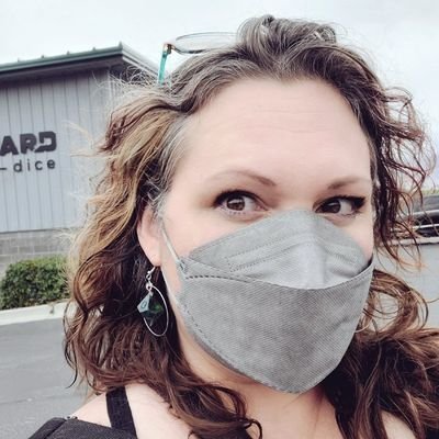 She/They 🏳️🌈♿️ pan-demi dice mom
Socially awkward druid, ADHD/ND Dice Alchemist and Co-Founder of @dieharddice
📧jessie@dieharddice.com