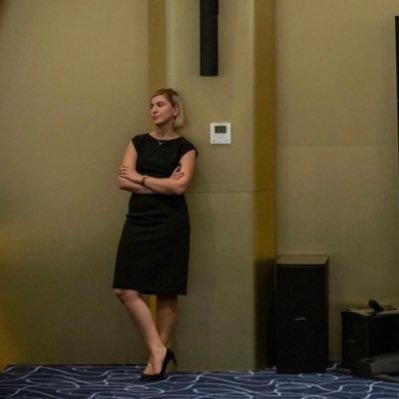 andrranu's profile picture. digital transformation & policy @ office of the prime minister 🇽🇰 — MA global economic governance & public affairs 👩🏼‍💻 @uniluiss @cife_eustudies