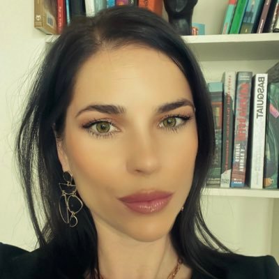 JustineACollins's profile picture. PsyD ClinPsych, Attachment& Narrative | Passionate about helping individuals create fulfilling relationships& meaningful lives | Advocate for destigmatizing MH