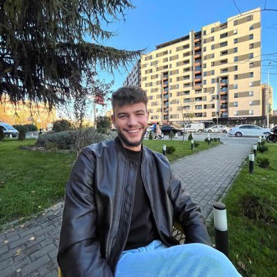 Lirimsejdiu5's profile picture. 