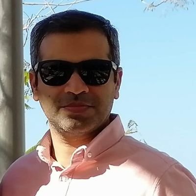 Consultant Radiologist at NHS.
Literature & Poetry, Humour. Current affairs۔
Over thinker.
بے انت سوالوں کی زنجیر ہے یہ دنیا