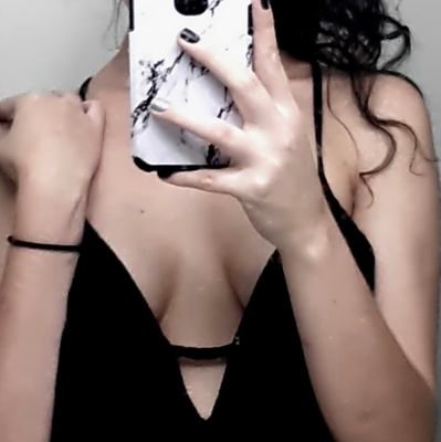 S01083905's profile picture. 24//sub//just here to rub myself