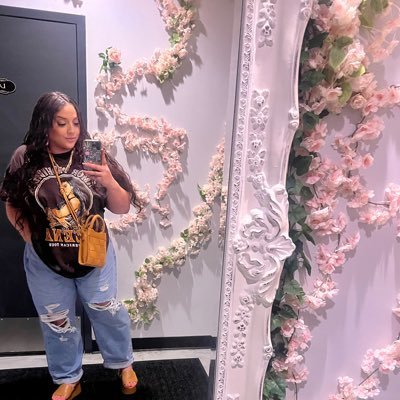 MissLisaFine's profile picture. Just a mama that sangs from the Valley #LetmebuyYourProperty