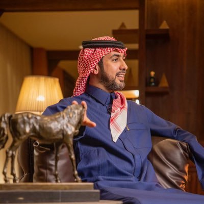 شاعر في زمن ما ، عاشق و مالك و مربي خيل عربية أصيلة ، رجل يرى أن المستحيل وجهة نظر ! @samanajdstud @Sba_racing