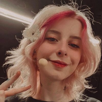 skygodnes's profile picture. .....