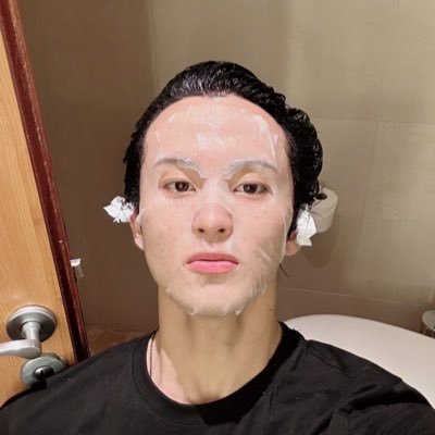makeupinkeu's profile picture. i talk about mark lee a lot ミ♡彡