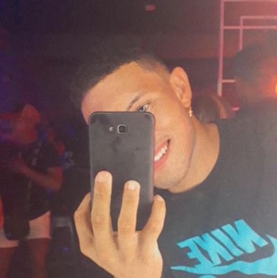 Quem dorme sonha quem viver realizar.
Facebook: Weverton Lira 
Tik tok: wevertonlira7
Idade:22anos 
signo: Leão 🐅
💙 casado DL
Instagram: weverton- lira60