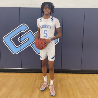 6’8 wing/forward 
Juco Product
