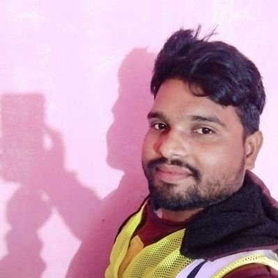 जिंदगी में जीत और हार तो
हमारी सोच बनाती हैं,
जो मान लेता है वो हार जाता हैं
और जो ठान लेता है वो जीत जाता है।।