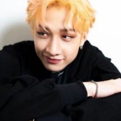 just a small town girl living in a bang chan world. i may not be famous, but I'm doing better than his high school ex-girlfriend.