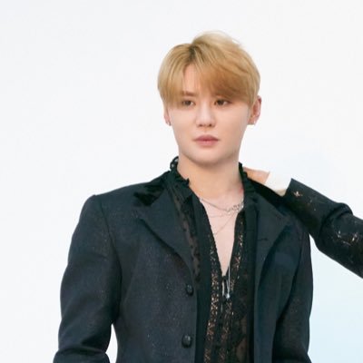 ジュンス用の垢を作りました!ジュンスの情報だけ追っていく為の垢です! ジュンスは世界一のボーカリストだと思います😭ジュンスのダンスもミュージカルも大好き!!ファンクラブ入ってます!自分はジュンスの幸せを1番に願っています😢