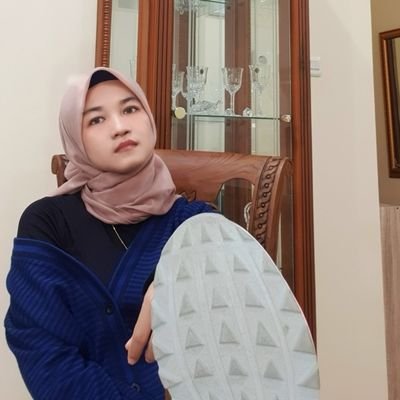 asz_z4hraa's profile picture. 