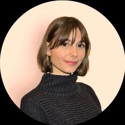 Algo fantastico muere cuando una boca calla lo que la vergüenza no deja decir. Product Designer e Ingeniera Informática.