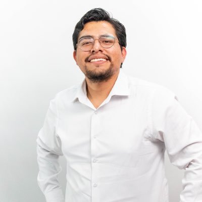 Ando creando fotos cool🗣️.🇲🇽
Puedes escuchar mi Podcast, Desde la cuarentena el Podcast.👌🏽🎤
Instagram: @elchristo.blanco☀️