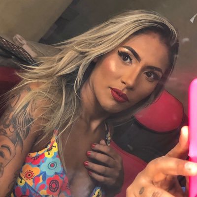 mamãe de 2 princesa👩👧👧 flamenguista ♥️🖤 ⚡️⚡️⚡️