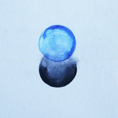青を操る抽象画家 / https://t.co/xX2Yk6p5tx / 凛として時雨が大好き / 旧アカウント（@dm_dux）/ お仕事✉️dmdux01@gmail.com