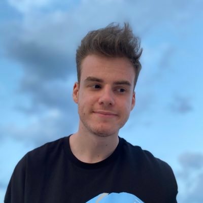 Andrea Pelegatti 🇮🇹🇬🇧🇪🇸🇩🇪 Law - Economics student | Former board member for @NovoEsports as Head of Projects | Editor for @TheLeaguepedia and @LOLprosGG