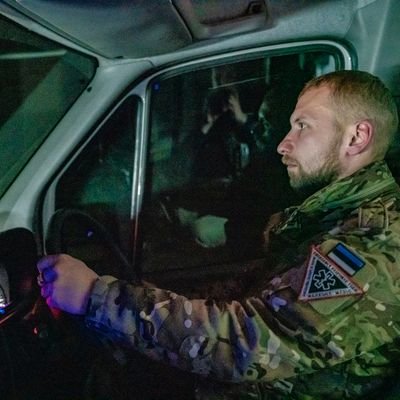 Slava Ukraine! Proud Estonian🇪🇪
Ambulance driver in 🇺🇦 &
Humanitarian aid deliveries+frontline medevac
https://t.co/8OdEd0Loyf