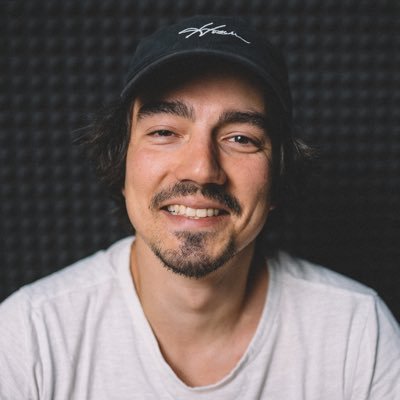 The Startup Guy ✦ Founder at Fanxy Design Subscription Agency