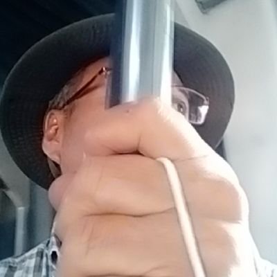 HOMBRE DE //IZQUIERDA.
Los obstáculos son parte de la historia, forman parte de ese camino, para librarlos y asi consolidar una meta.
Partidario del Humanismo M