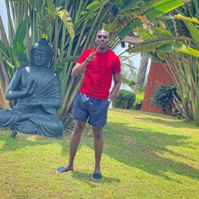 jeune ivoirien🇨🇮🇨🇮🇨🇮 jeune entrepreneur. #225