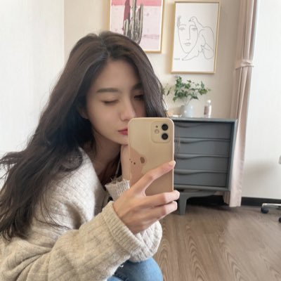 svn111s's profile picture. 北京个人兼职，可上🚪呢，素质预约，制服👙诱惑，情趣互动👄，🉑️丝袜，🉑️制服，冰🔥两重天，全身投入，可大🔥，企鹅🐧在下面置顶第一条帖子