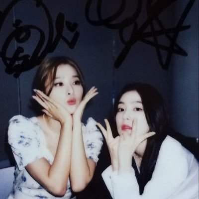 rv_victoria_'s profile picture. ❤️💛💙💚💜 來找我聊天 我很好聊的～