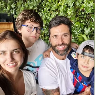 Cuenta dedicada a los actores
Matías Novoa y
Michelle Renaud