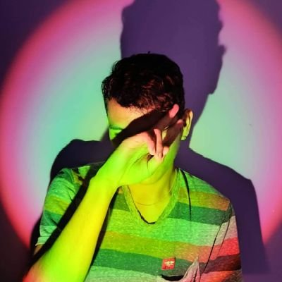 nico_nico_nii1's profile picture. I am a human too..