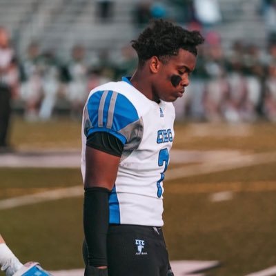 Sincer Fairey ,Conwell Egan Catholic  ,Class of 2025 ,ATH 6’1 , 220 ,Student Athlete 📍Philadelphia. Coach Number: 2152190752 Email:Sincerf06@gmail.com