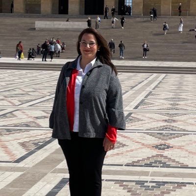 esenyukselerdem's profile picture. 