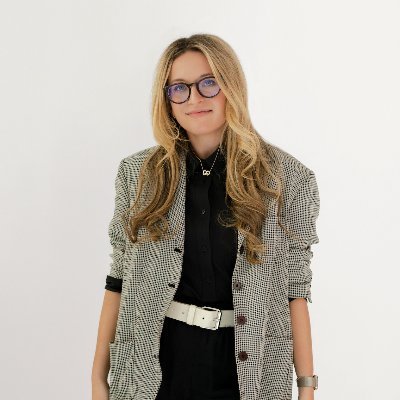 LindseyCasella's profile picture. 𝚜𝚑𝚎 / 𝚑𝚎𝚛 // planet + ppl = purpose / building solutions @ https://t.co/DaWRzkPD1X / @gretathunberg fan / @templealumni + @nyustern mba //