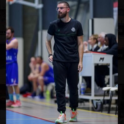 Entraîneur centre de formation / Coach U18M Élite @ADABloisBasket 🟢⚪️ / 21.01 🖤