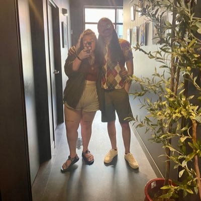 that’s me in the corner (she/they)