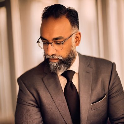 IT Leadership. Process Oriented. Software Architect. Software Craftsmanship. MBA. Innovator. Technology Geek. Agile. Father. Family. Entrepreneur. Curiosity.