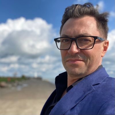 AskBryan's profile picture. Bearing Witness, not much else.