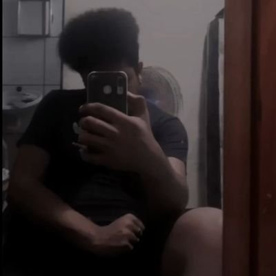 ouça fake friends , produzido e cantado por mim
https://t.co/tnoOcglEF2