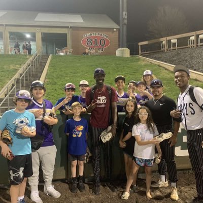 BrandtPahlow's profile picture. God 🔛🔝.                                                                        rhp , 3rd base, 1st base