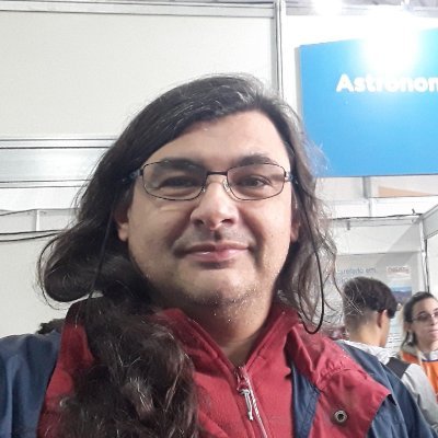 Astrônomo da @usponline, tenista amador, animal político, pai e marido.
Professional astronomer, amateur tennis player, political animal, father and husband.